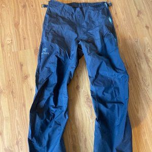 Arc'Teryx Gore Tex waterproof rain or backcountry pants